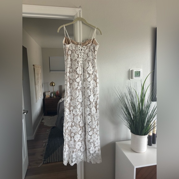 Commense White Floral Lace Maxi Slip Dress with Nude Underlay - Picture 6 of 8